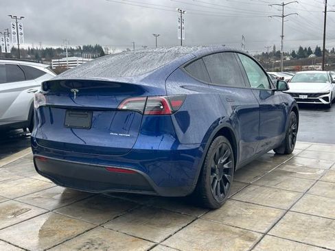 Used 2021 Tesla Model Y Long Range image 7