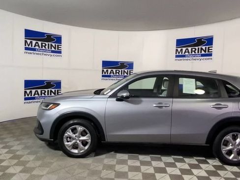 Used 2023 Honda HR-V LX image 7
