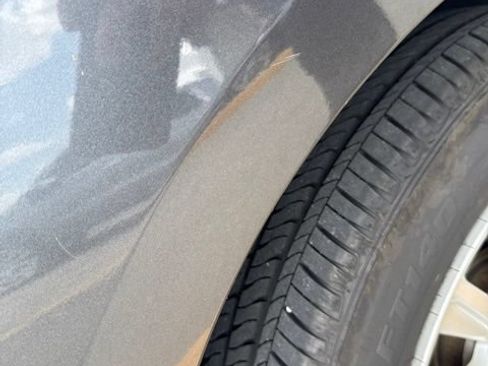 Used 2012 Toyota Camry LE FWD image 12