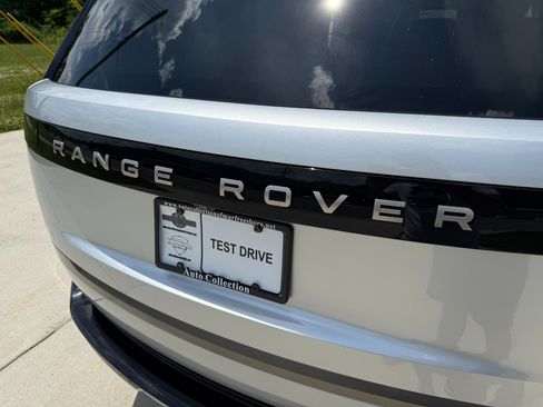 Used 2023 Land Rover Range Rover SE AWD/4WD image 52