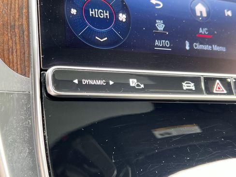 Certified 2024 Mercedes-Benz GLC 300 4MATIC image 32