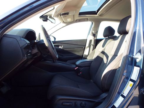 Used 2023 Honda Accord EX image 14