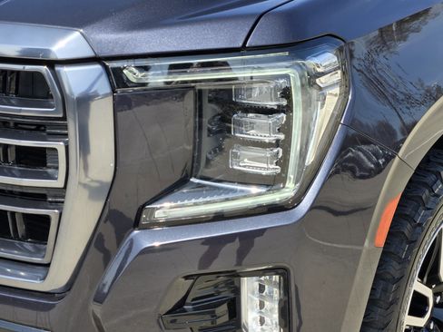 Used 2023 GMC Yukon XL AT4 w/ AT4 Premium Package image 9