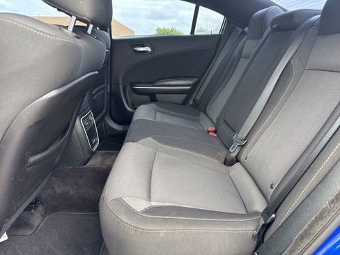 Used 2019 Dodge Charger SXT RWD image 23