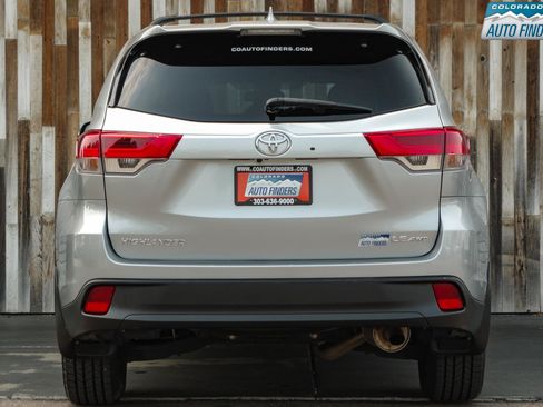 Used 2019 Toyota Highlander Plus AWD/4WD image 5
