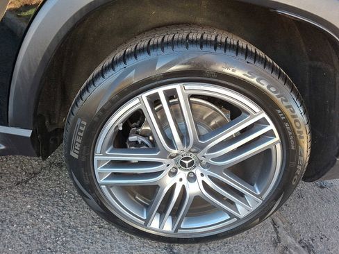 Used 2026 Mercedes-Benz GLS 450 4MATIC image 7