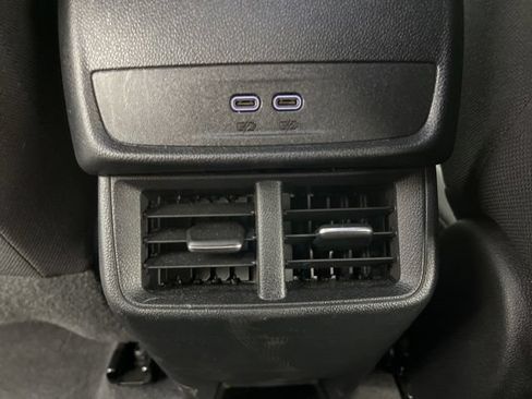 Used 2025 Chevrolet Equinox LT FWD image 40