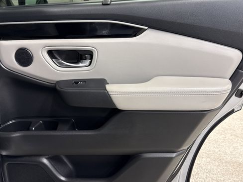 Used 2023 Honda Pilot EX-L image 18