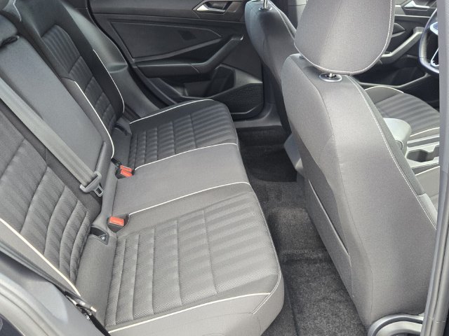 Used 2024 Volkswagen Jetta Sport FWD image 15