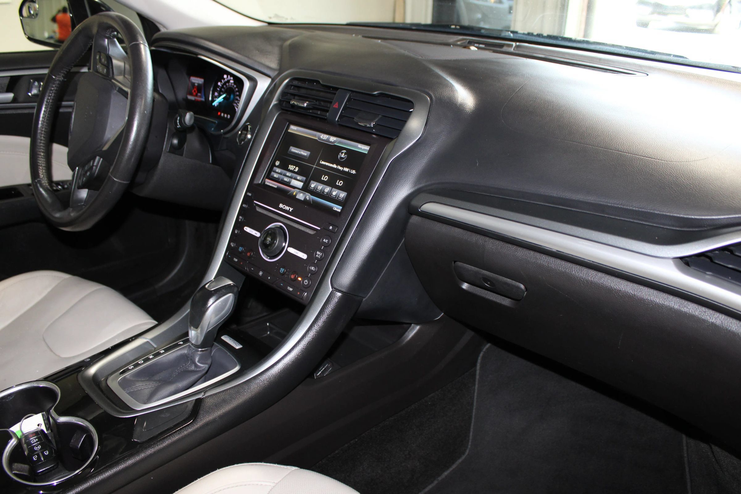 Used 2016 Ford Fusion Titanium AWD/4WD image 28