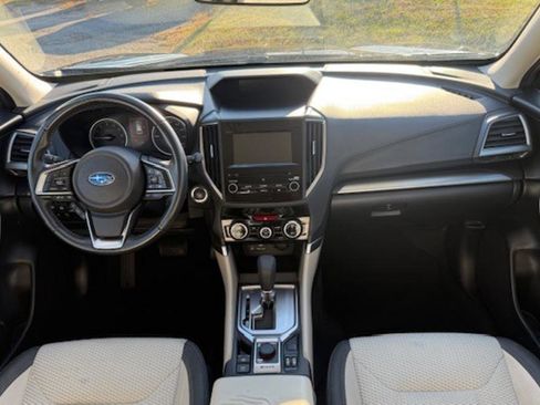 Used 2021 Subaru Forester Premium image 10