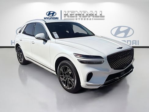 Used 2025 Genesis GV70 2.5T image 1