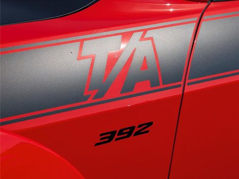 Used 2022 Dodge Challenger R/T Scat Pack RWD image 9