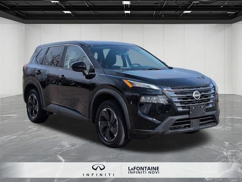 Used 2025 Nissan Rogue SV image 7