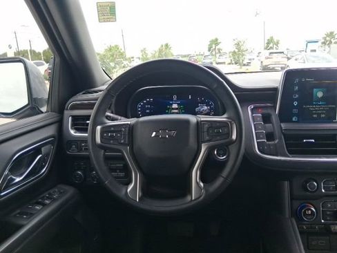 Used 2023 Chevrolet Suburban Z71 w/ Z71 Off-Road Package AWD/4WD image 9