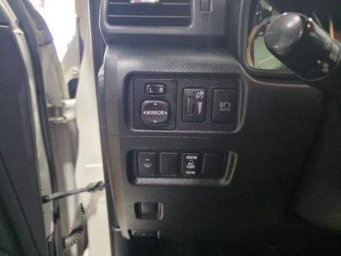 Used 2020 Toyota 4Runner Limited AWD/4WD image 14