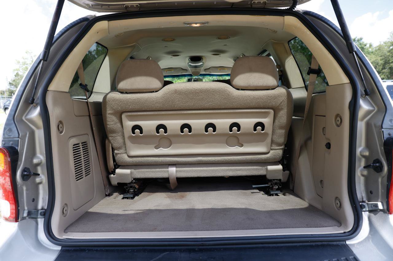 Used 2003 Ford Windstar LX FWD image 25