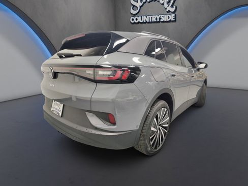 Used 2025 Volkswagen ID.4 Pro image 11