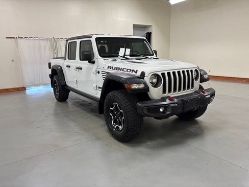 Used 2021 Jeep Gladiator Rubicon w/ Cold Weather Group AWD/4WD image 2