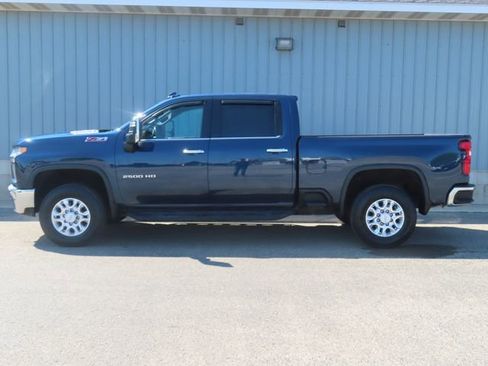 Used 2020 Chevrolet Silverado 2500 LTZ w/ LTZ Plus Package AWD/4WD image 9