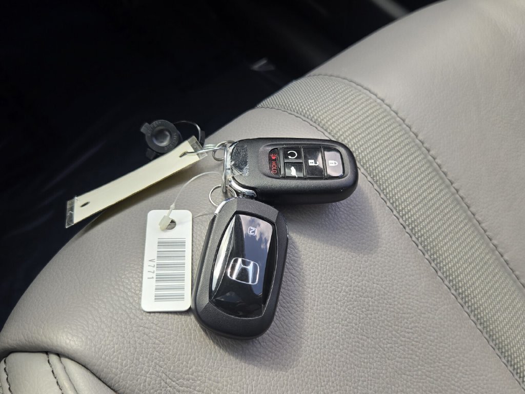 Certified 2023 Honda Pilot Touring image 20