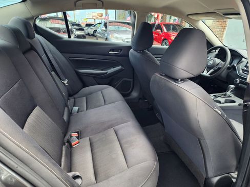 Used 2022 Nissan Altima 2.5 S image 9