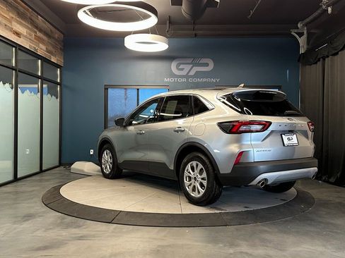 Used 2023 Ford Escape Active image 5