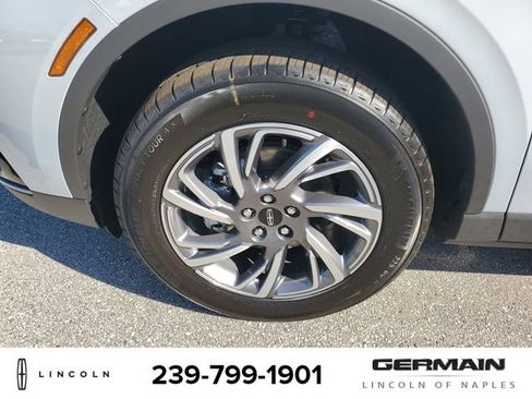 New 2026 Lincoln Corsair Premiere image 12