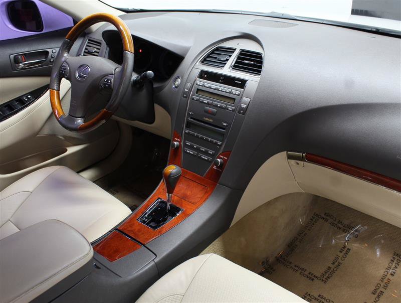Used 2010 Lexus ES 350 w/ Preferred Accessory Package FWD image 9