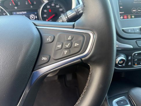 Used 2024 Chevrolet Equinox LT AWD/4WD image 18