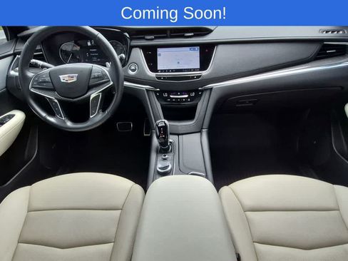 Used 2023 Cadillac XT5 Sportv w/ LPO, Floor Liner Package AWD/4WD image 15