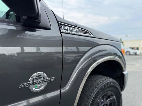 Used 2015 Ford F250 Lariat w/ Chrome Package AWD/4WD image 12