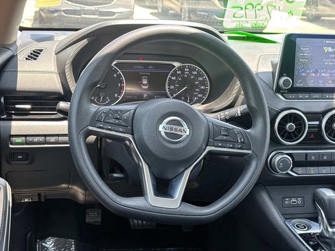 Used 2023 Nissan Sentra SV image 7