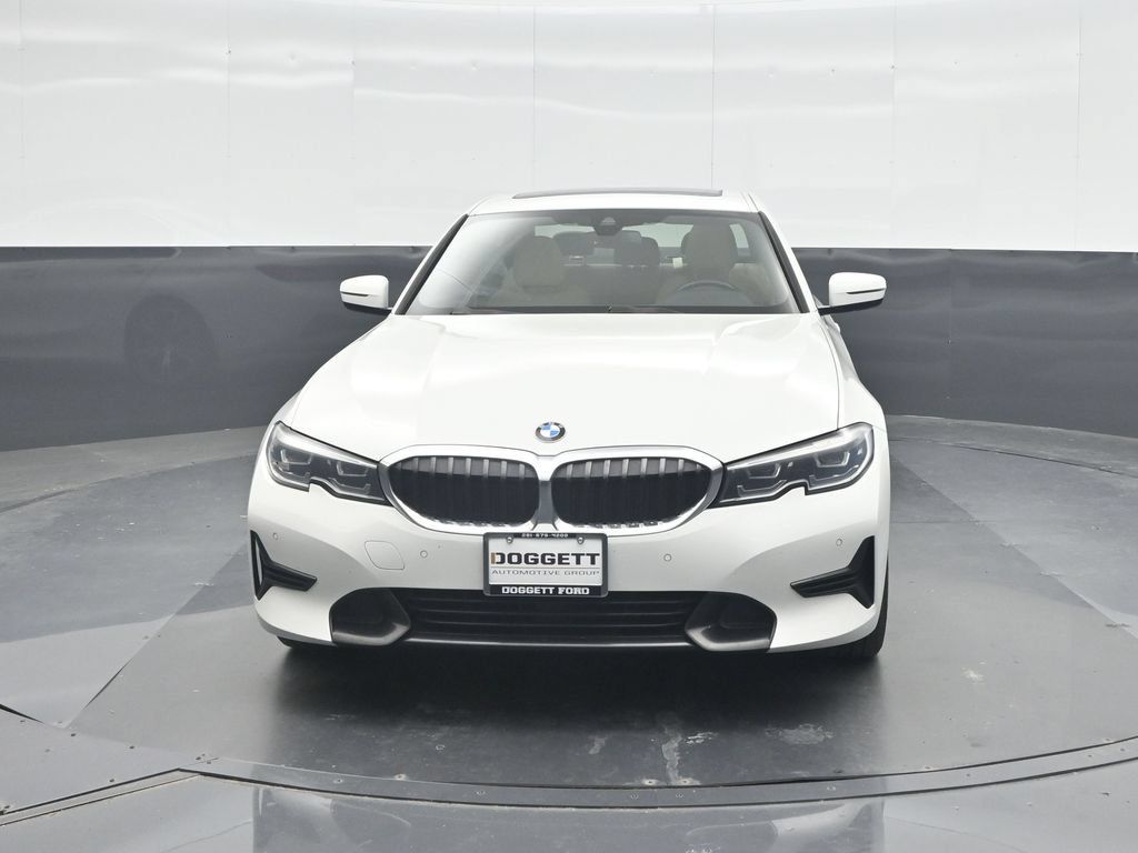 Used 2021 BMW 330i Sedan w/ Convenience Package RWD image 2