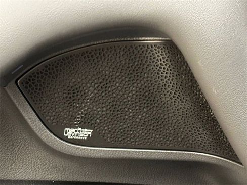 Used 2025 Lexus LX 700h F Sport image 17