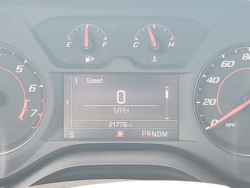 Used 2021 Chevrolet Camaro LT image 32