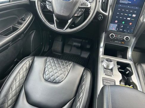 Used 2024 Ford Edge Titanium AWD/4WD image 14