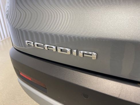 Used 2023 GMC Acadia SLE w/ Driver Convenience Package image 9