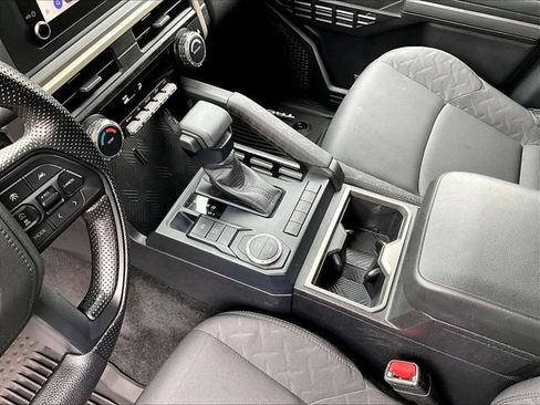 Used 2025 Toyota Tacoma SR5 RWD image 15