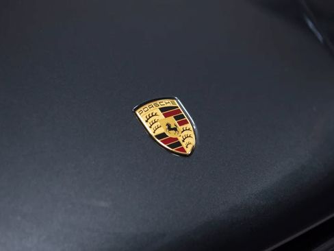 Certified 2026 Porsche Macan AWD/4WD image 17