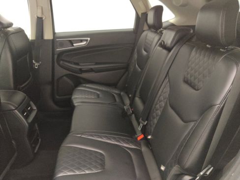 Used 2023 Ford Edge Titanium image 18