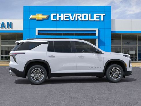 New 2026 Chevrolet Traverse LT w/ Driver Confidence Package image 5