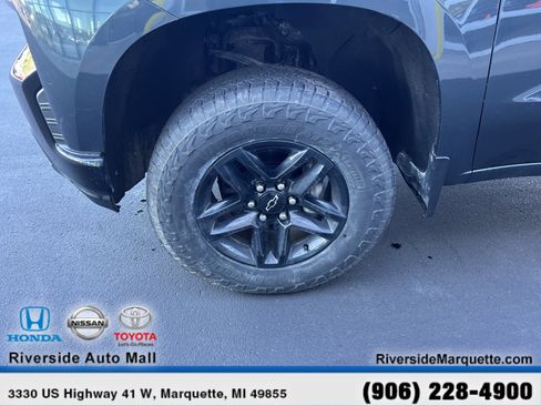 Used 2019 Chevrolet Silverado 1500 LT Trail Boss w/ Convenience Package image 11