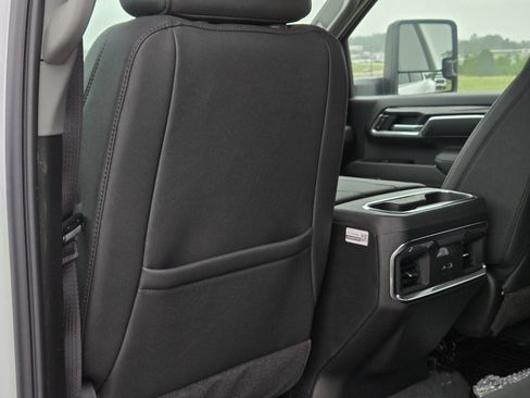 New 2026 Chevrolet Silverado 3500 LTZ w/ LTZ Convenience Package AWD/4WD image 19