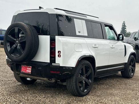 Used 2024 Land Rover Defender 110 X-Dynamic SE image 3