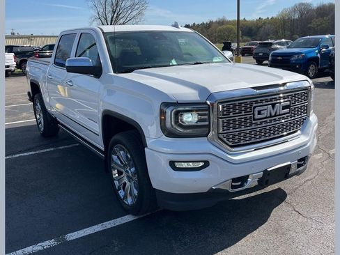 Used 2017 GMC Sierra 1500 Denali w/ Denali Ultimate Package AWD/4WD image 1