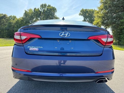 Used 2017 Hyundai Sonata SE FWD image 4