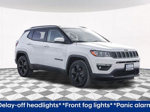 Used 2018 Jeep Compass Altitude w/ Popular Equipment Group image 11