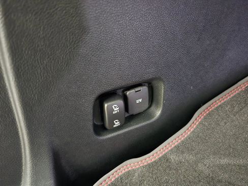 Used 2022 Ford Edge ST-Line image 38