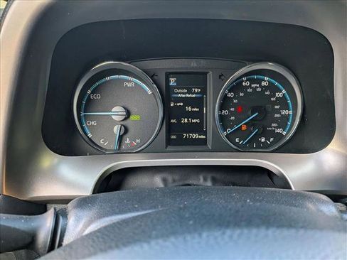 Used 2018 Toyota RAV4 XLE image 12